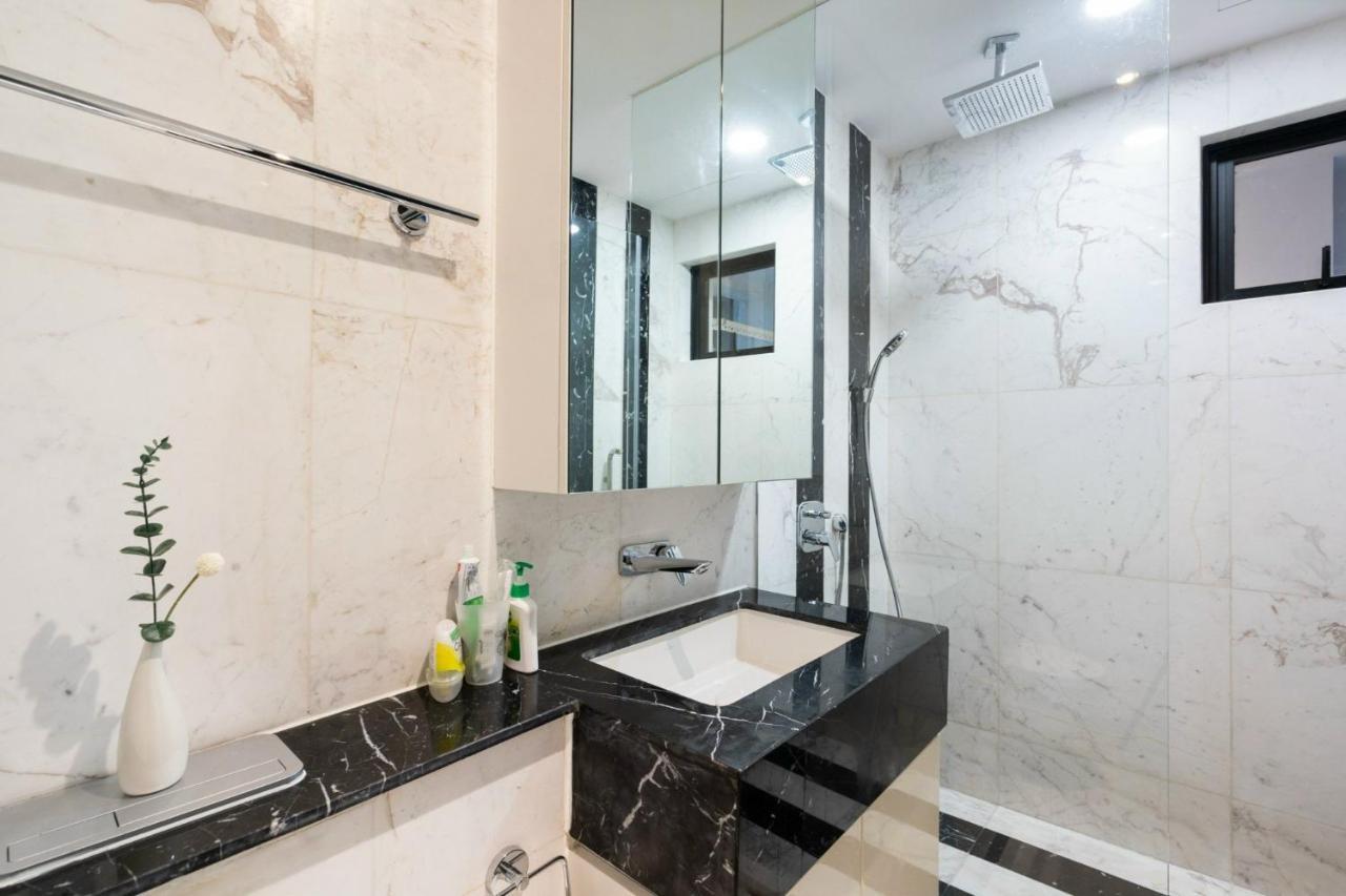 Apartment Luxury D1mension In District 1 Freepoolsaunagym
